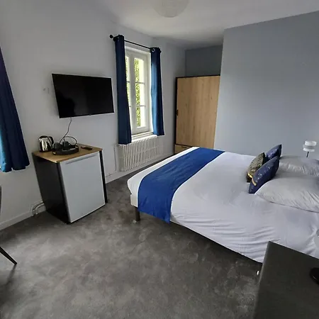 Homestay Chateau De *
