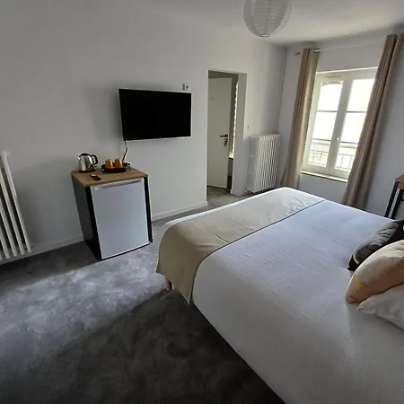 Homestay Chateau De Lessy